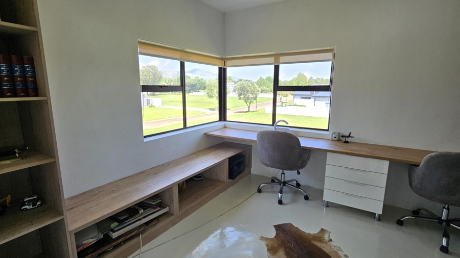 4 Bedroom Property for Sale in The Islands Estates North West